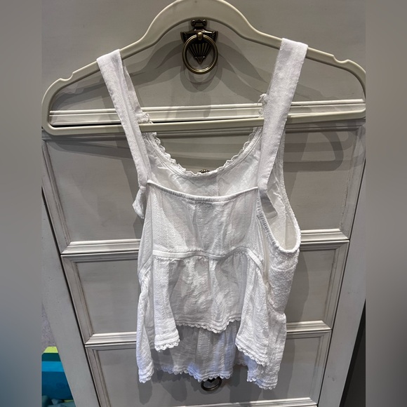 American Eagle Tank-size small - Picture 2 of 2